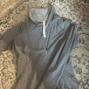 Lululemon grey running top